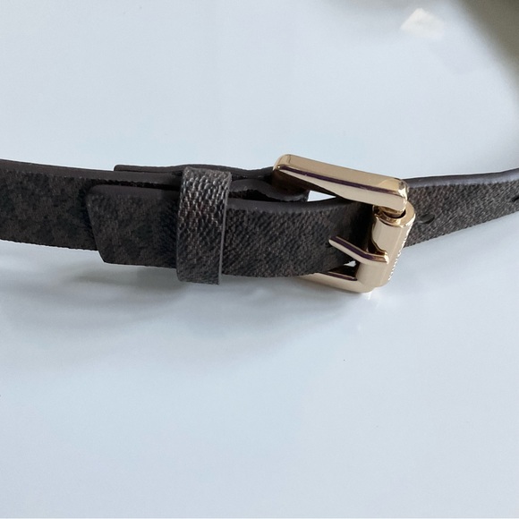 Michael Kors Fanny Pack Belt Bag. NWOT. - Picture 6 of 7